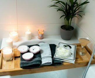 Verwöhne dich selbst: Pflegende Badebomben einfach selbst machen