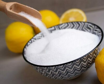 Zitronensäure aus Zitronen gewinnen: Der natürliche Weg zu Reinheit und Frische