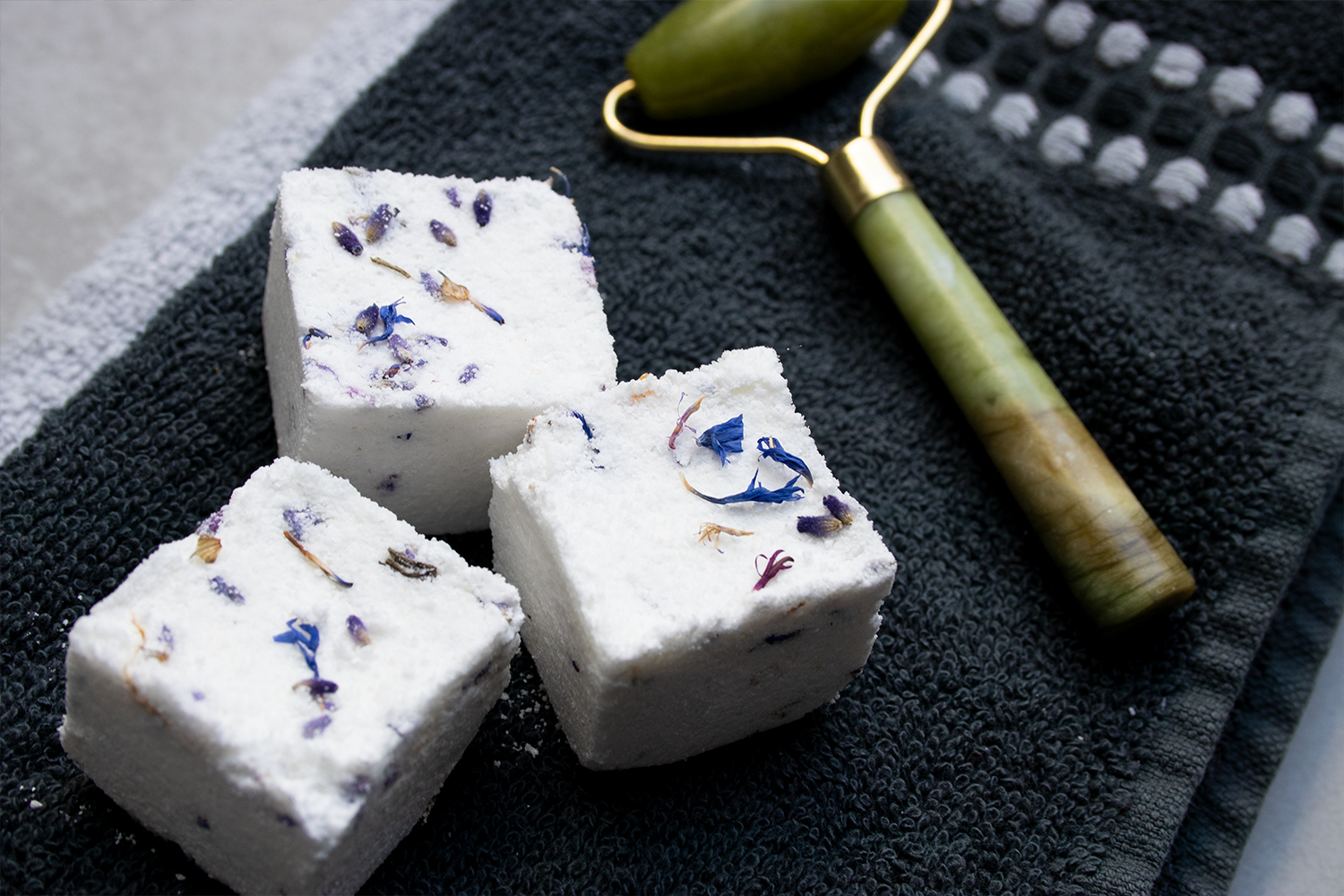 Gesichtsdampfbad selbst gemacht: Kleine Auszeit für Zuhause