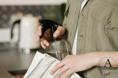 5 überraschende Einsatzmöglichkeiten für Essig im Haushalt