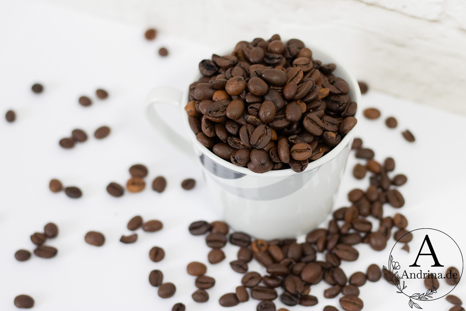 Kaffeemaschine entkalken leicht gemacht: Mit purux Swiss Turbo 2 Liquid